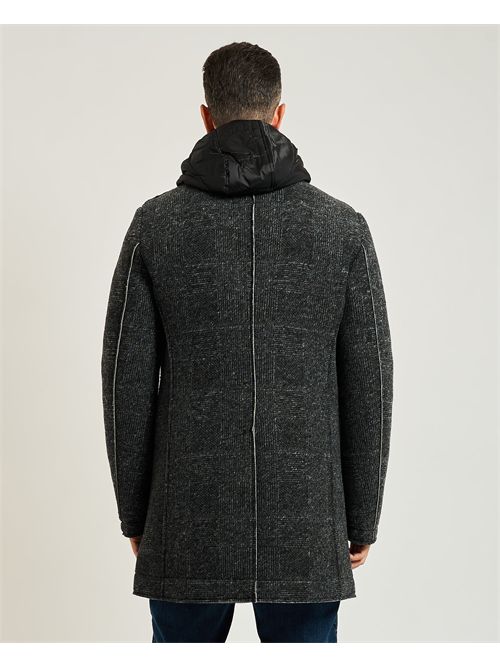  YES ZEE | O827-QS002819